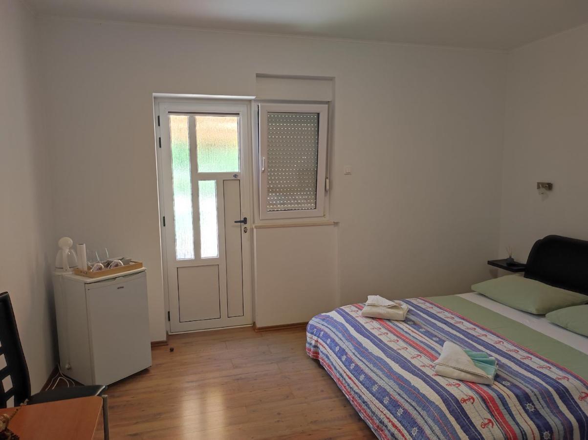 Rooms Carija Trogir Eksteriør billede