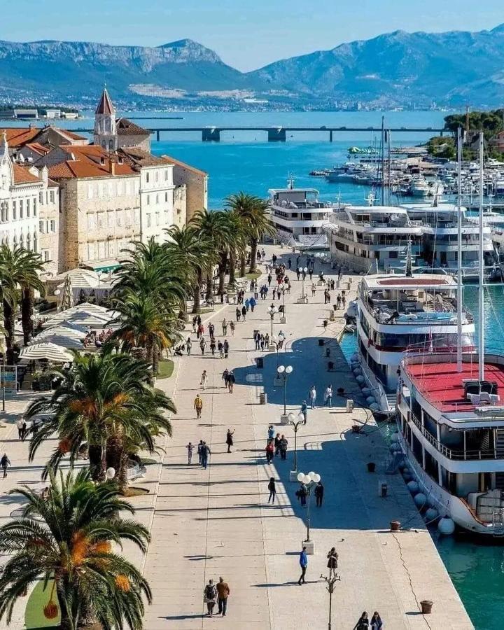 Rooms Carija Trogir Eksteriør billede
