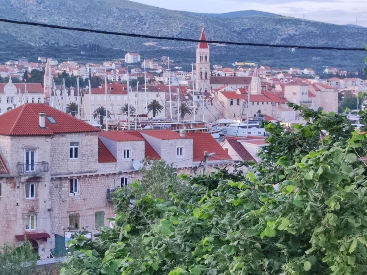 Rooms Carija Trogir Eksteriør billede
