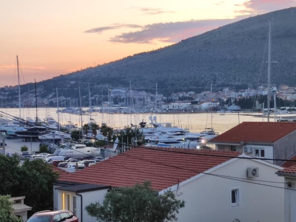 Rooms Carija Trogir Eksteriør billede