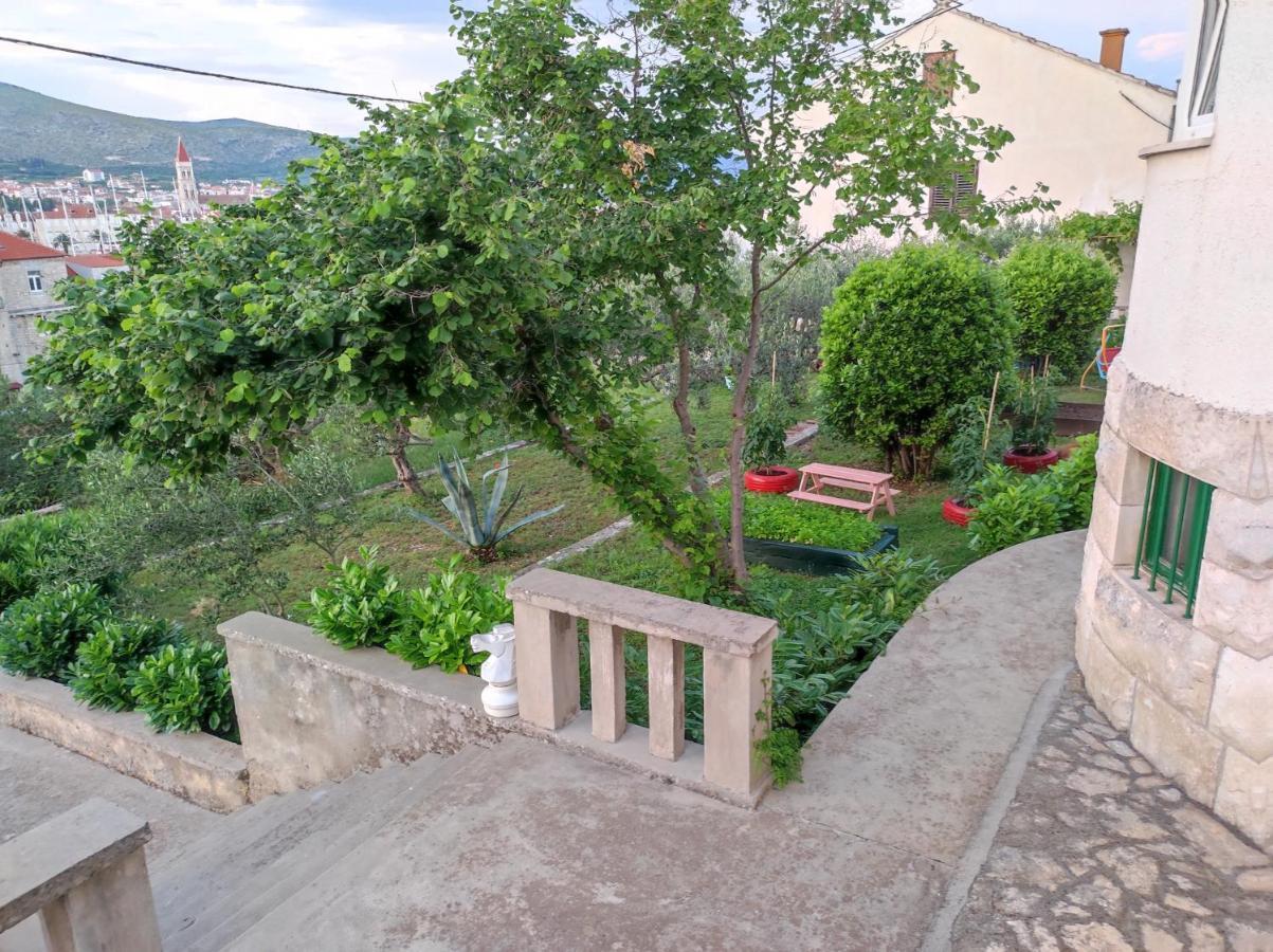 Rooms Carija Trogir Eksteriør billede