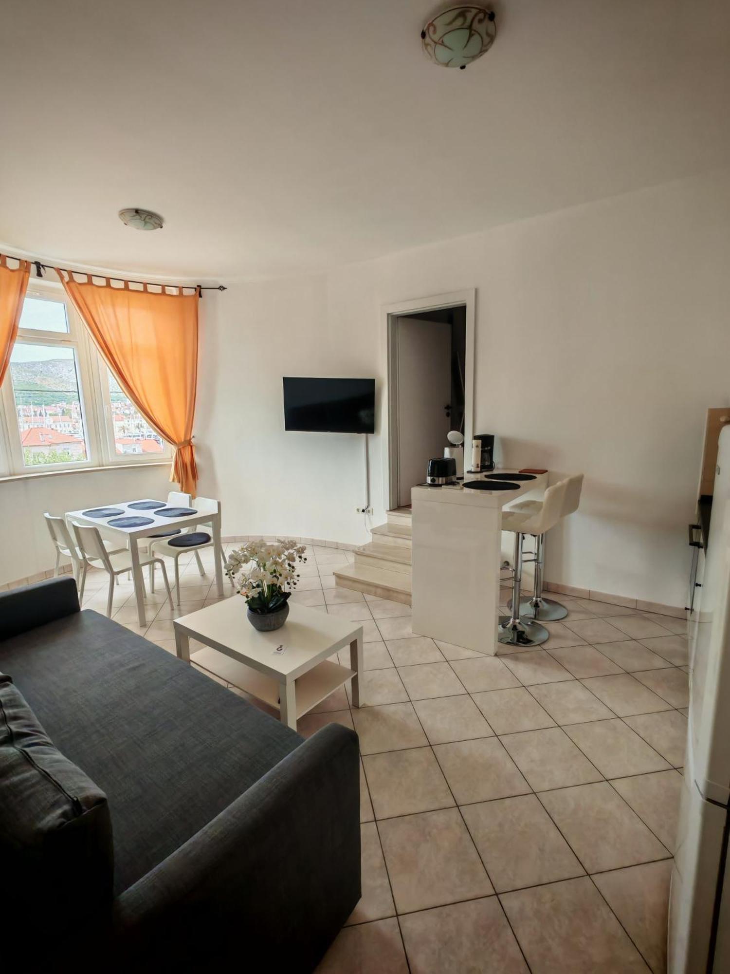 Rooms Carija Trogir Eksteriør billede